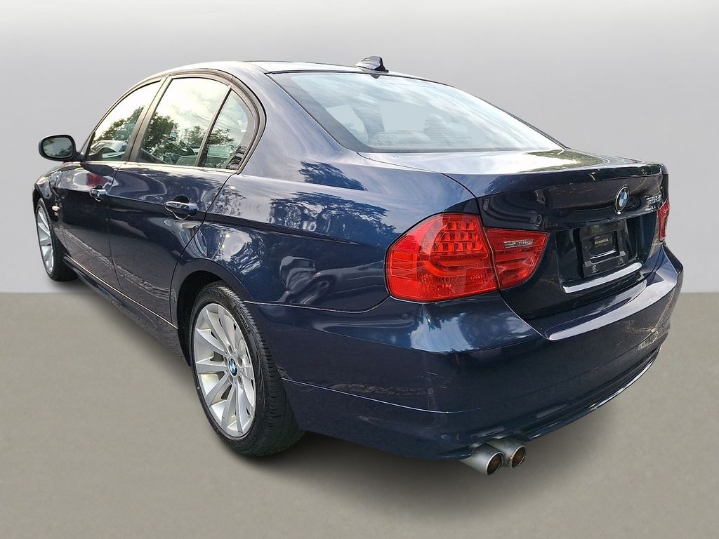 Thumbnail: 2011 BMW 3 Series - 5