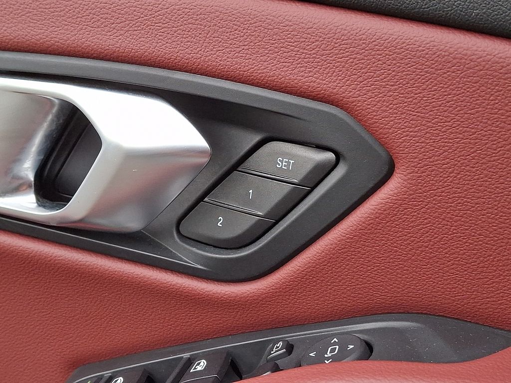 Thumbnail: 2023 BMW 3 Series - 24