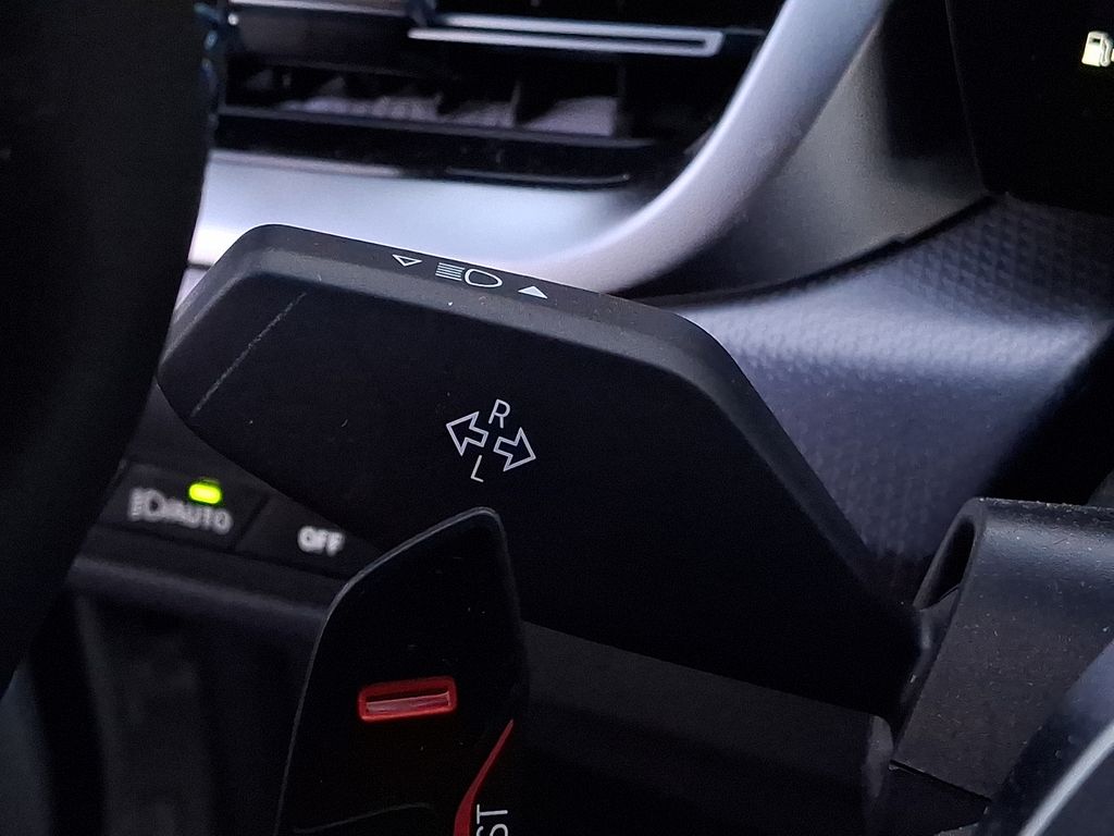 Thumbnail: 2025 BMW X2 - 19