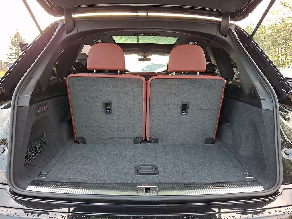 Thumbnail: 2023 Audi SQ7 - 27