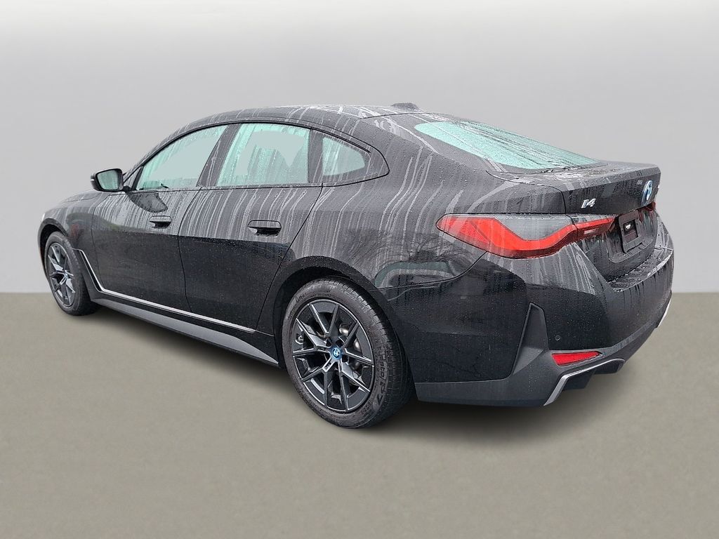 Thumbnail: 2023 BMW i4 - 5