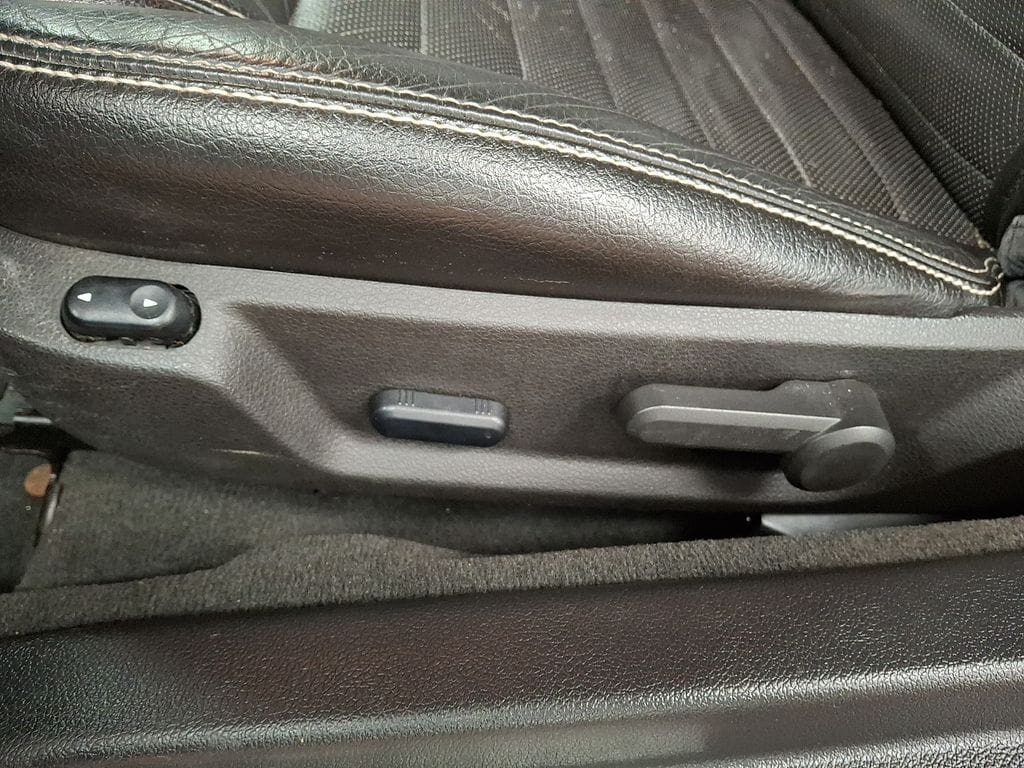 Thumbnail: 2010 Ford Mustang - 13