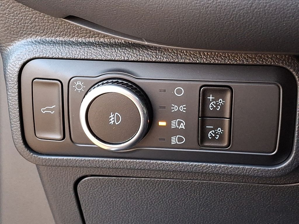 Thumbnail: 2025 Ford Explorer - 21