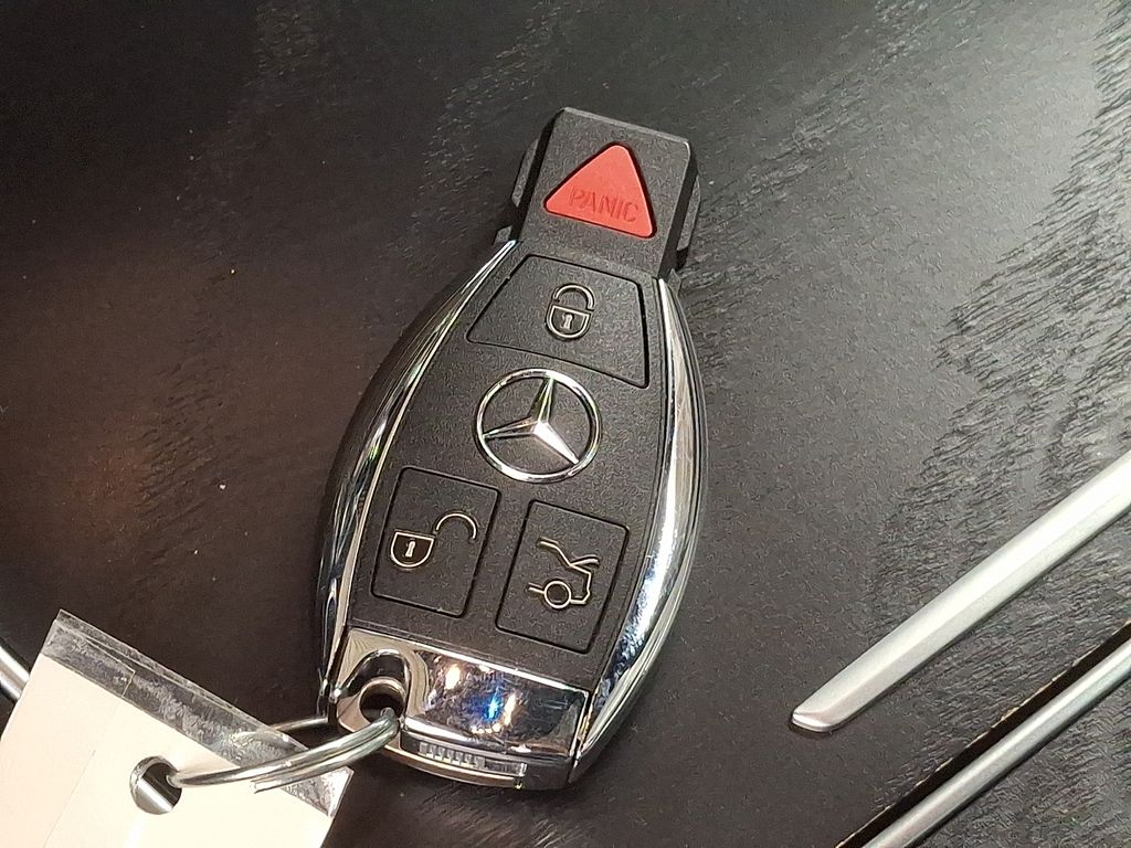 Thumbnail: 2017 Mercedes-Benz C-Class - 19