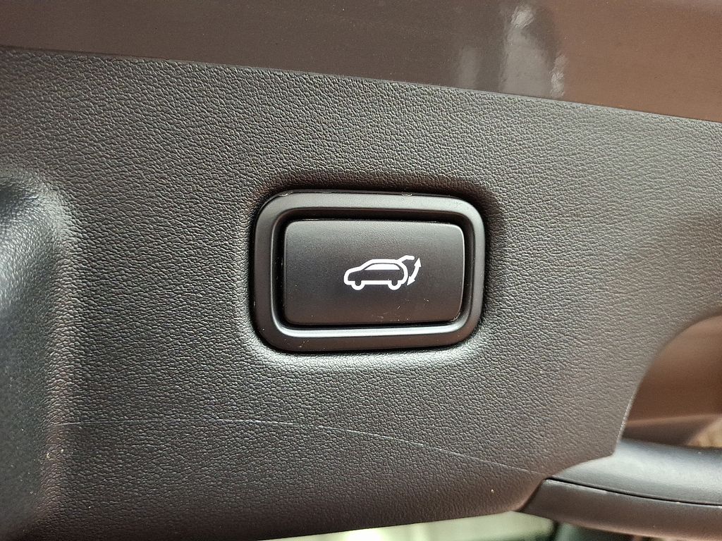 Thumbnail: 2023 Kia EV6 - 28