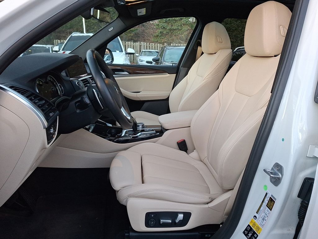 Thumbnail: 2019 BMW X3 - 10