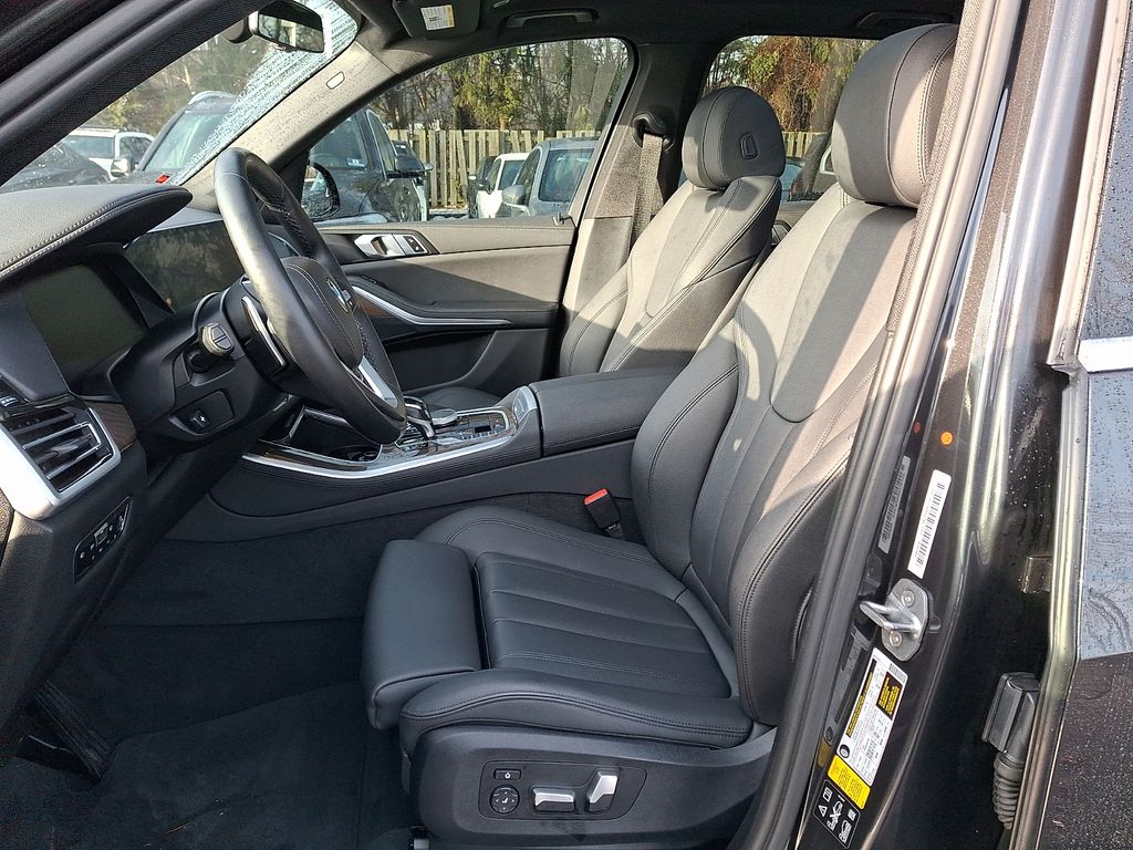 Thumbnail: 2020 BMW X5 - 9