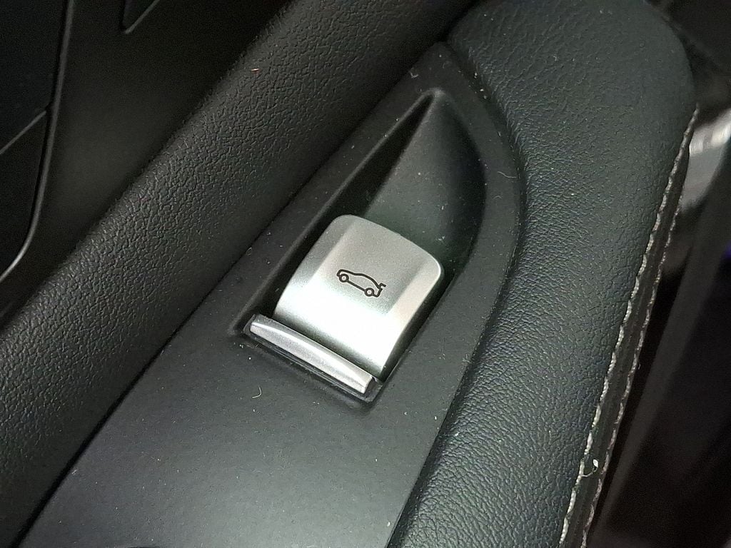 Thumbnail: 2024 BMW X7 - 24