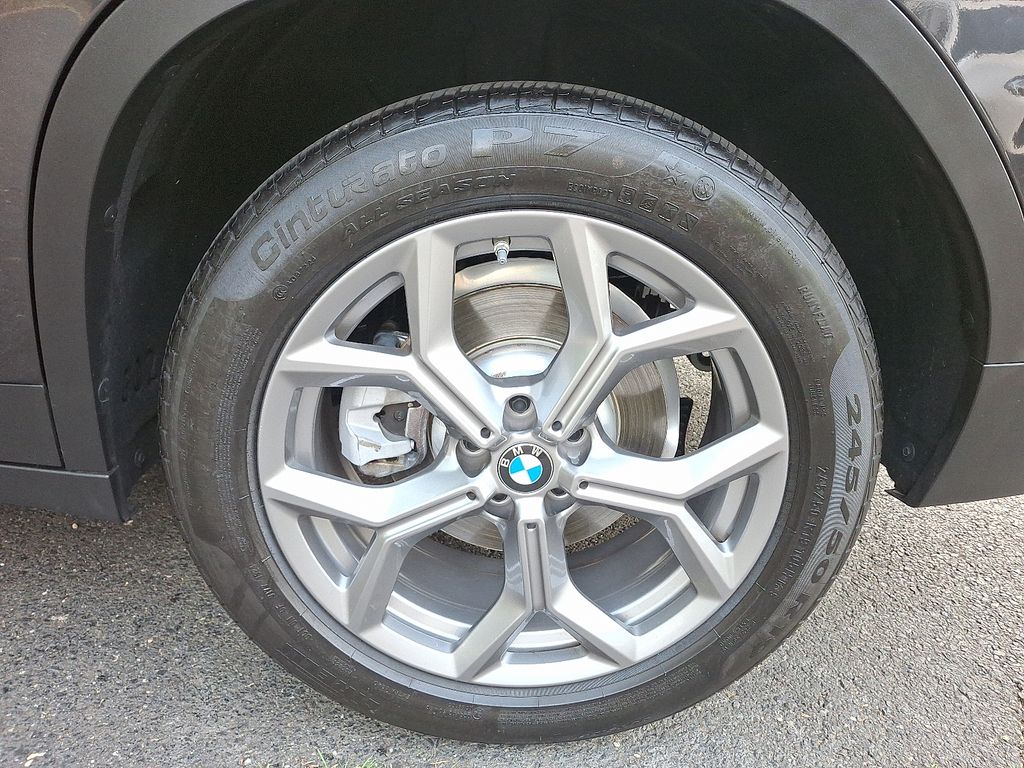2025 BMW X4 xDrive30i 7