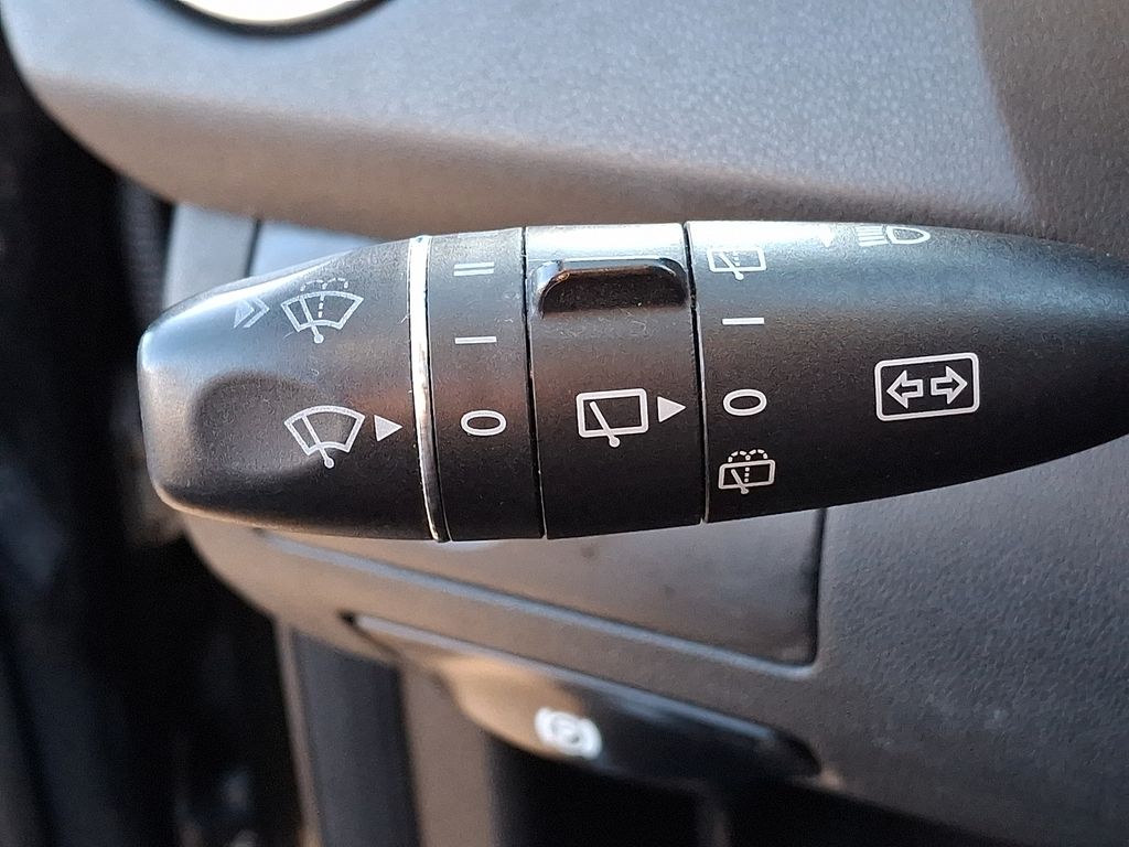 Thumbnail: 2006 Mercedes-Benz M-Class - 20