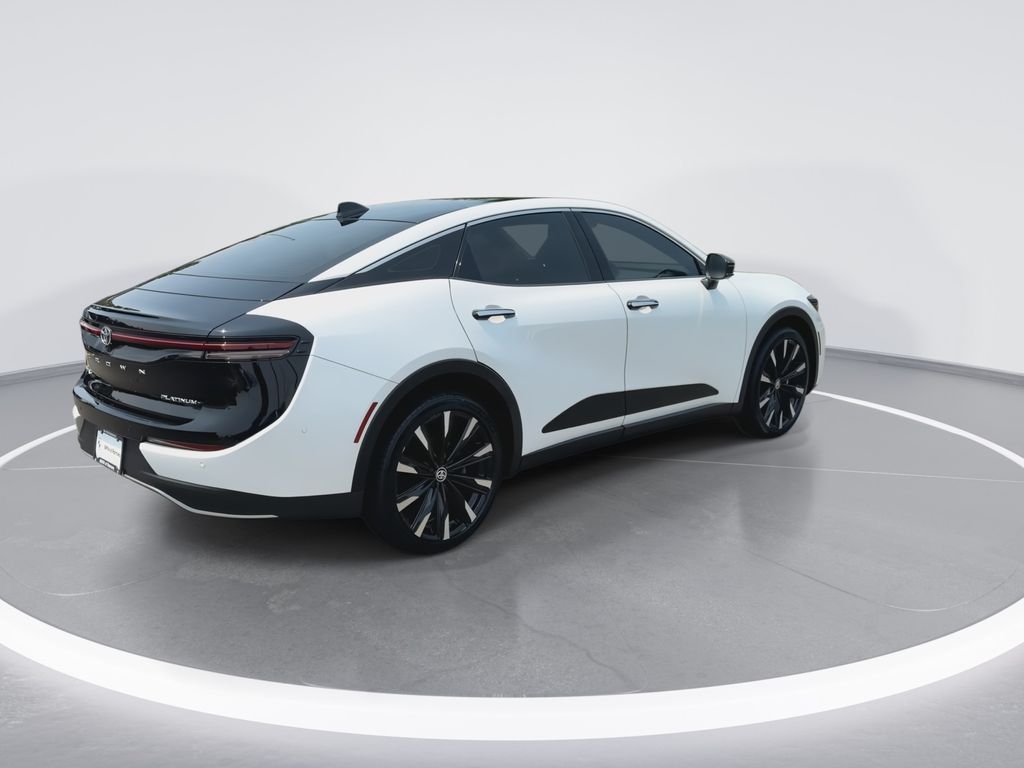 Thumbnail: 2023 Toyota Crown - 8