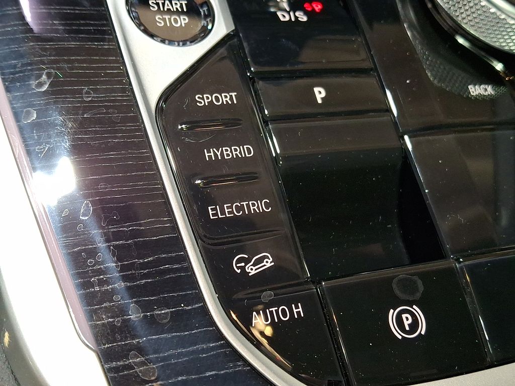 Thumbnail: 2025 BMW X5 - 21