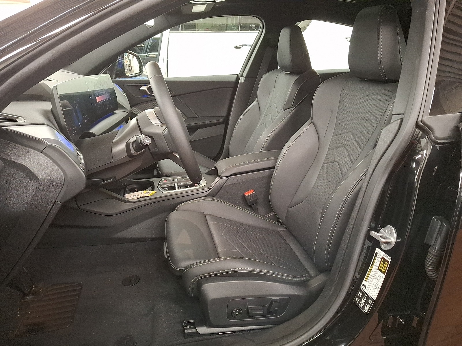 Thumbnail: 2025 BMW 2 Series - 9