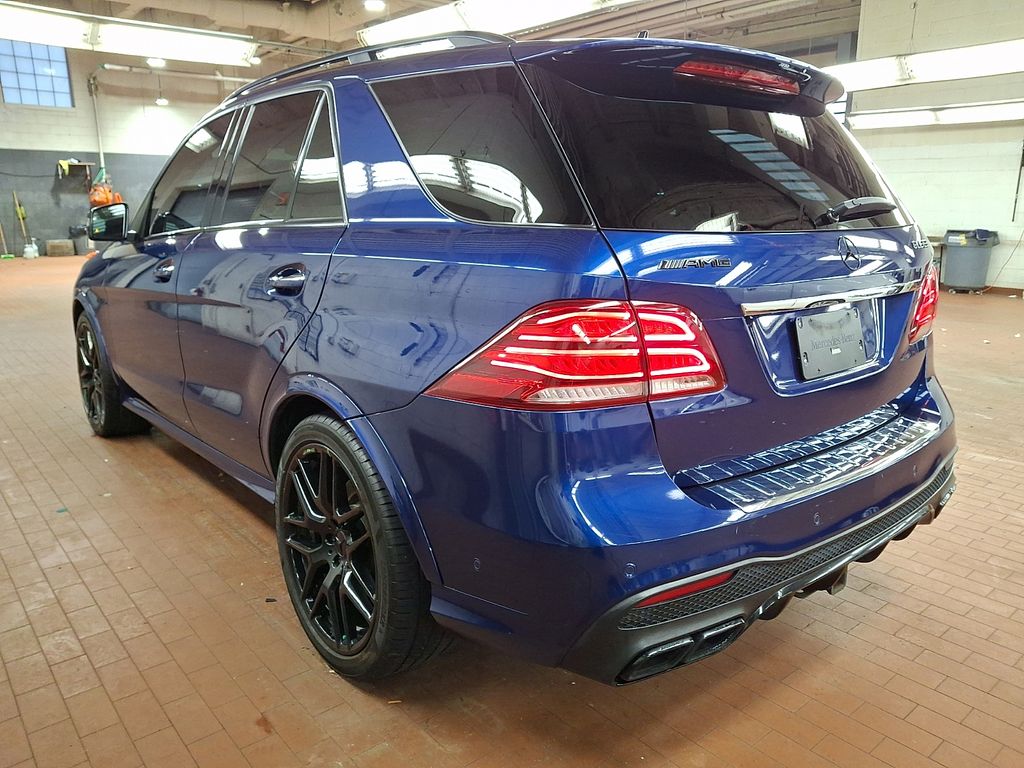 Thumbnail: 2019 Mercedes-Benz GL-Class - 7