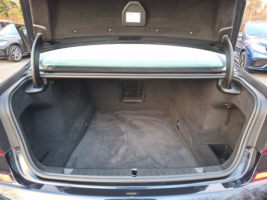 Thumbnail: 2019 BMW 7 Series - 27