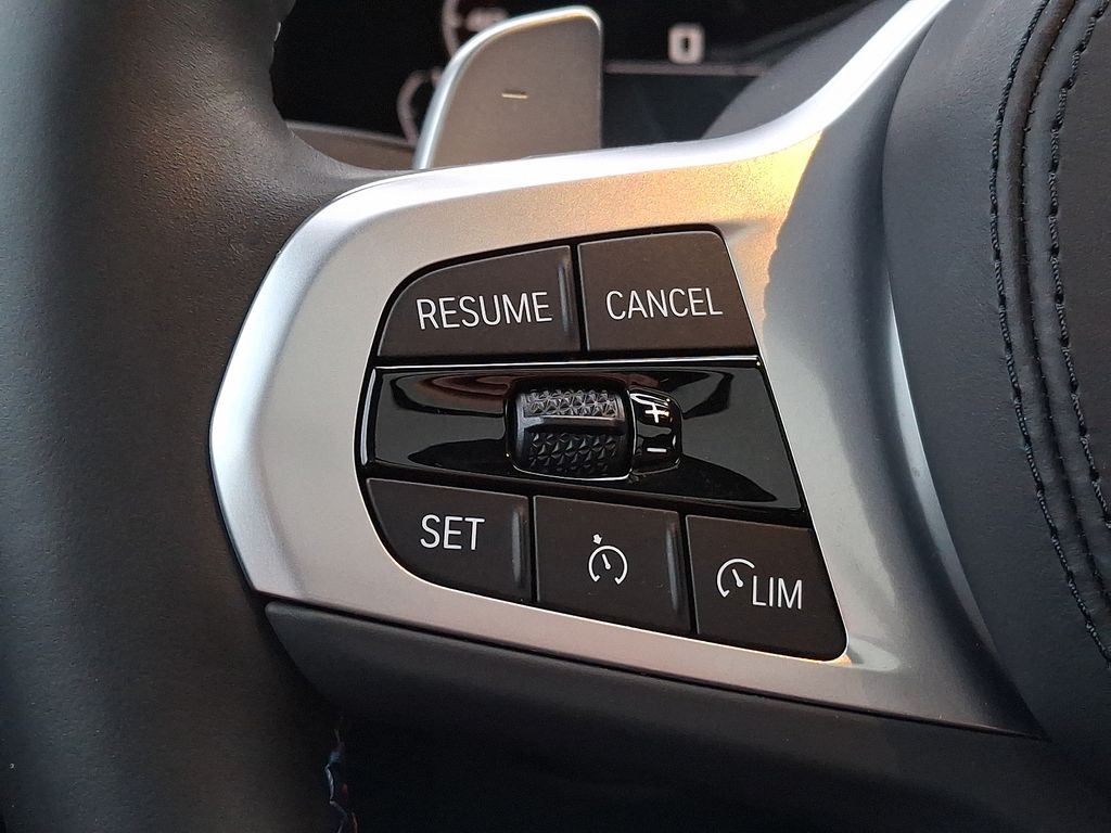 Thumbnail: 2024 BMW X4 - 18