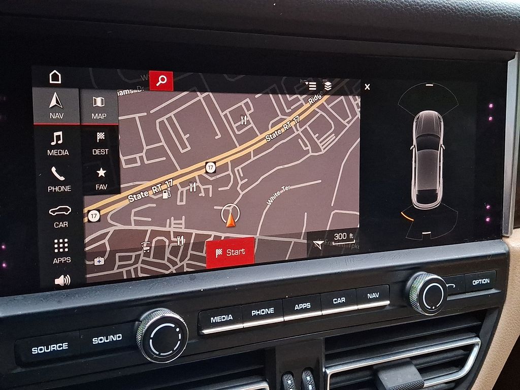 Thumbnail: 2019 Porsche Macan - 14