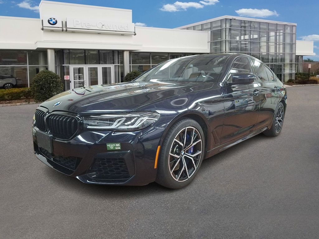 Thumbnail: 2022 BMW 5 Series - 1