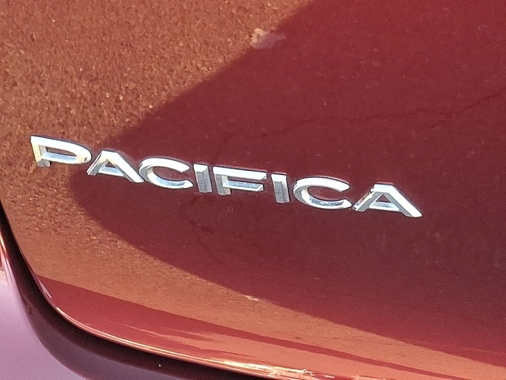 Thumbnail: 2023 Chrysler Pacifica - 29