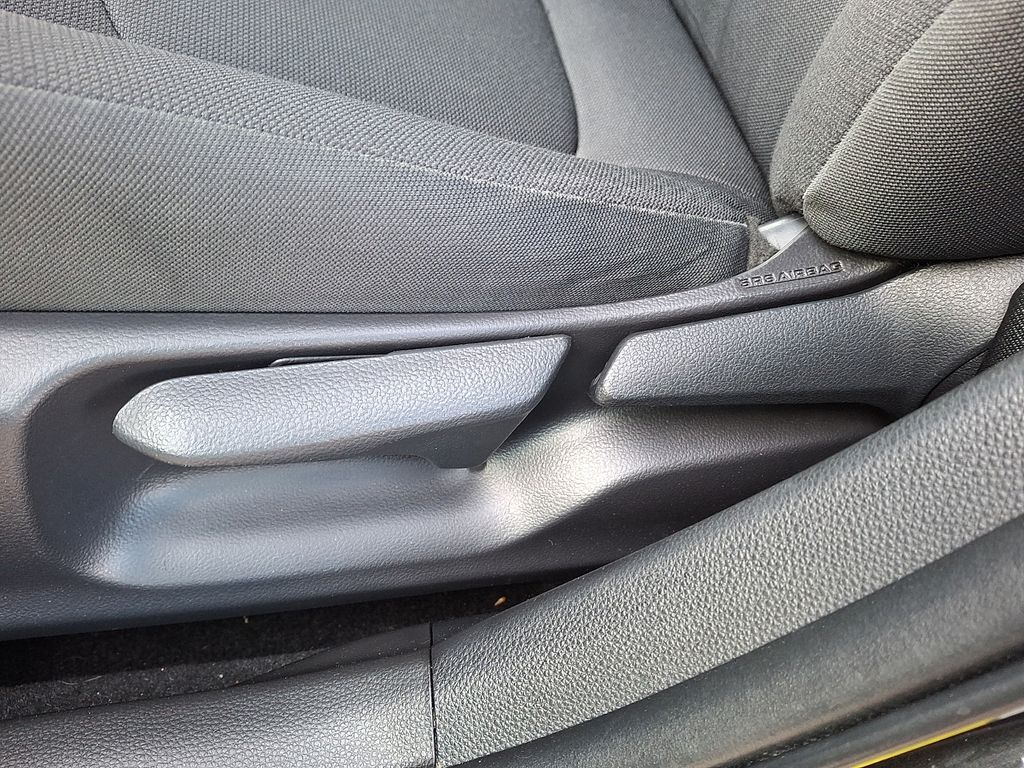 Thumbnail: 2022 Toyota Corolla - 11