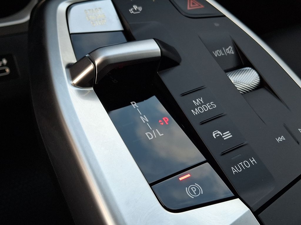 Thumbnail: 2024 BMW X2 - 13