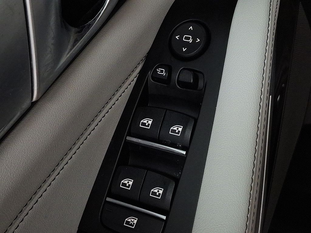 Thumbnail: 2023 BMW X5 - 23