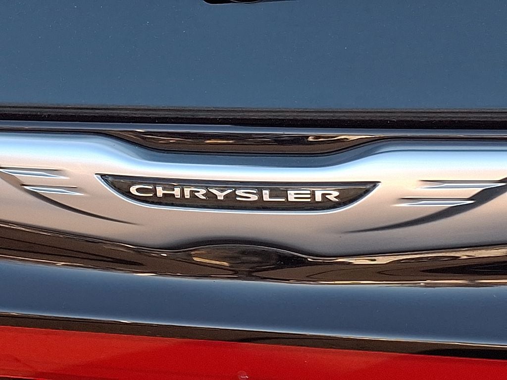 Thumbnail: 2023 Chrysler Pacifica - 28