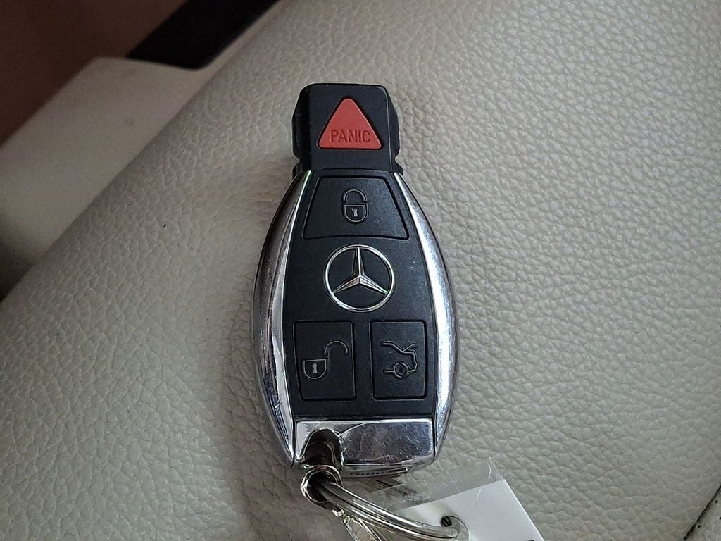 Thumbnail: 2014 Mercedes-Benz E-Class - 22