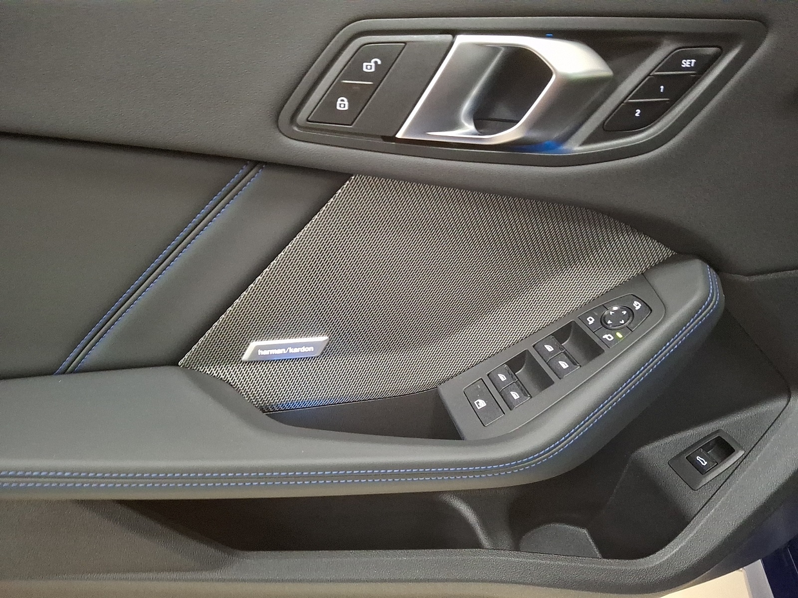 Thumbnail: 2025 BMW 2 Series - 10