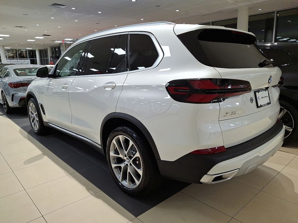 Thumbnail: 2026 BMW X5 - 5