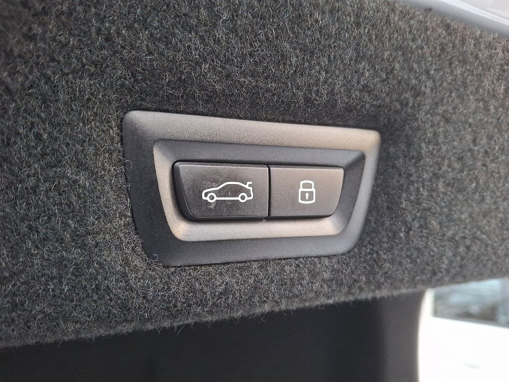 Thumbnail: 2023 BMW 7 Series - 27