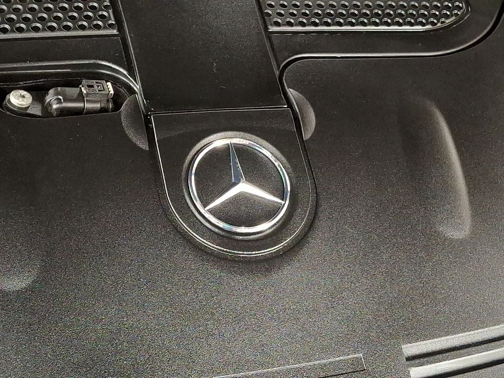 Thumbnail: 2012 Mercedes-Benz E-Class - 26