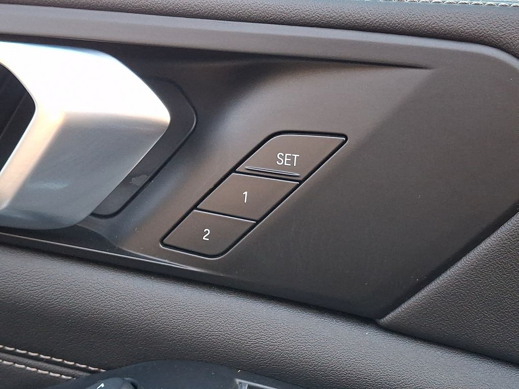 Thumbnail: 2024 BMW X5 - 24