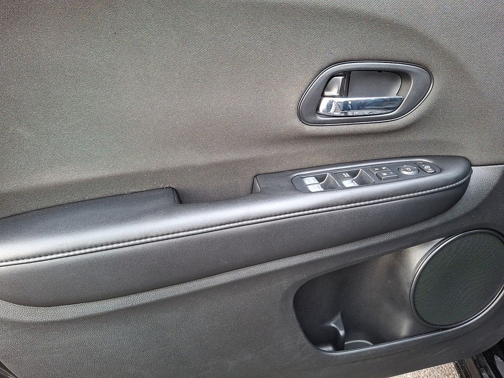 Thumbnail: 2019 Honda HR-V - 9