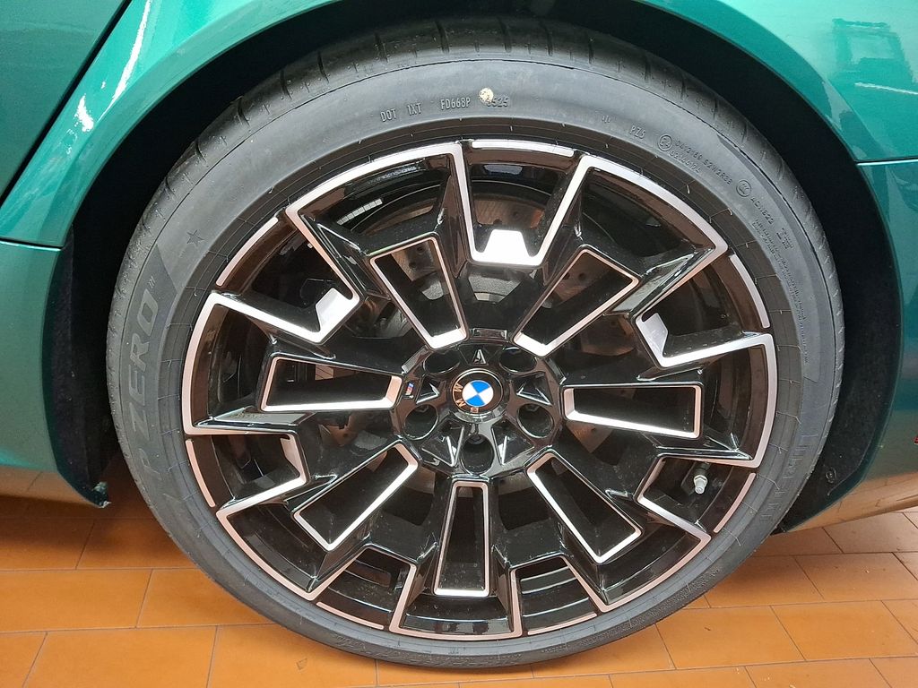 Thumbnail: 2026 BMW M5 - 6