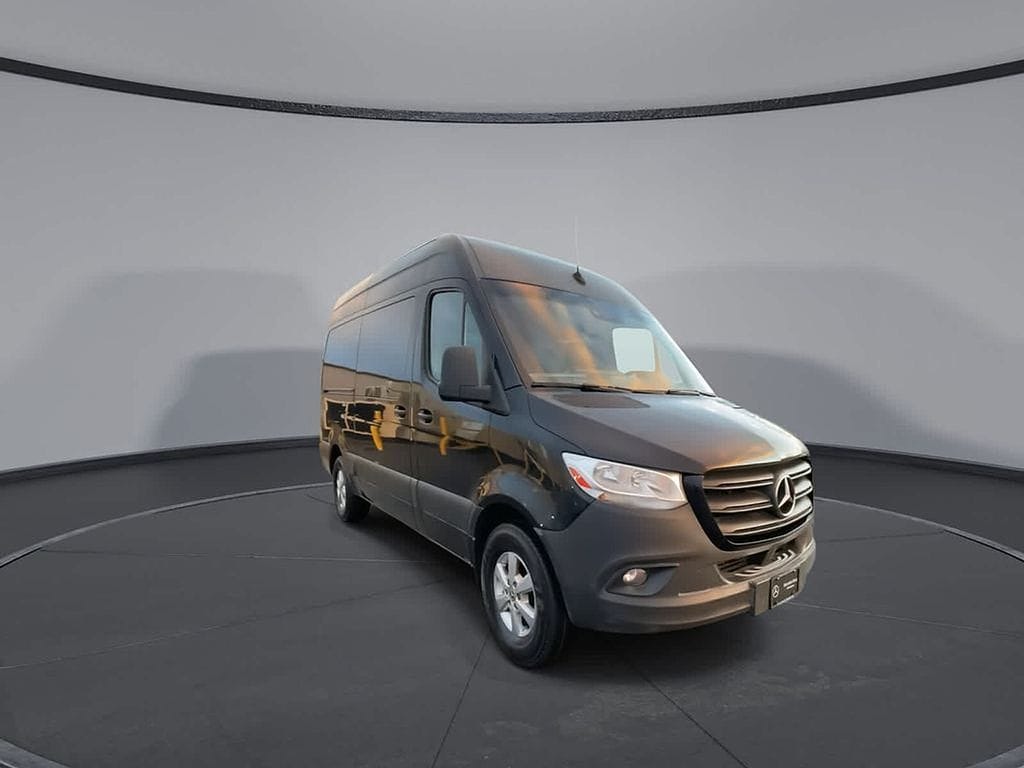Thumbnail: 2019 Mercedes-Benz Sprinter - 3
