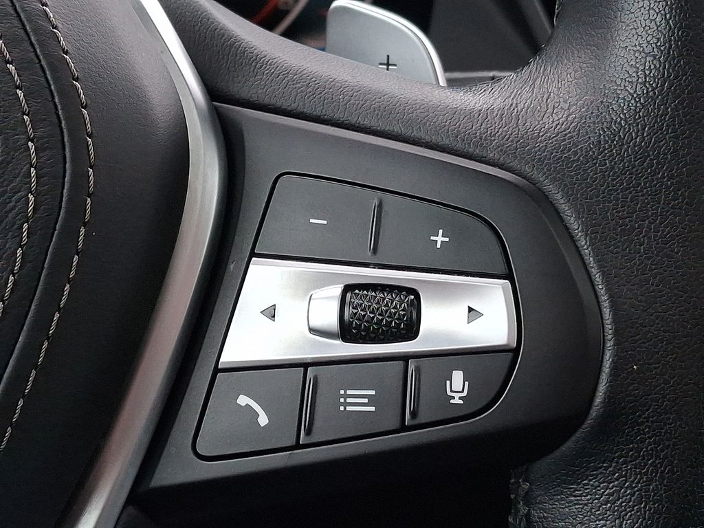 Thumbnail: 2023 BMW X5 - 17