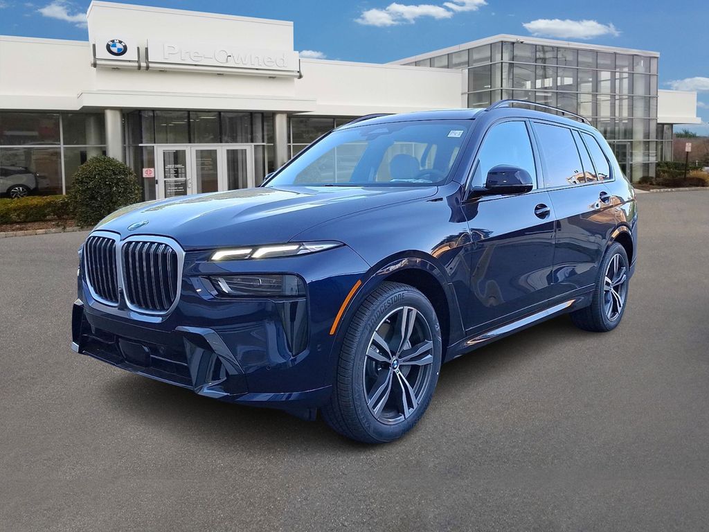 2026 BMW X7 xDrive40i's photo