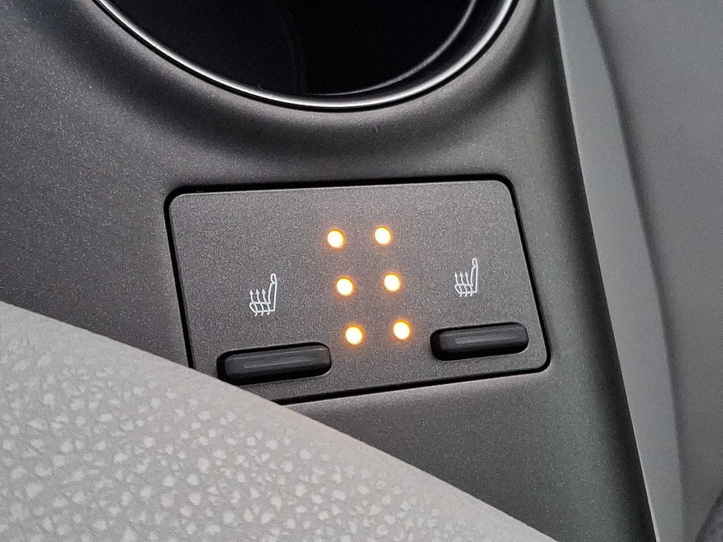 Thumbnail: 2021 Toyota Camry - 19