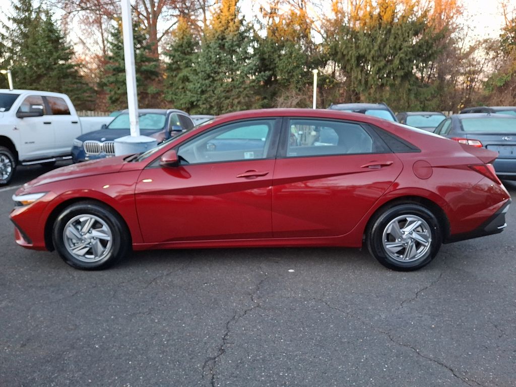 Thumbnail: 2025 Hyundai Elantra - 6