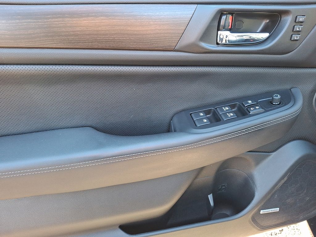 Thumbnail: 2015 Subaru Legacy - 8