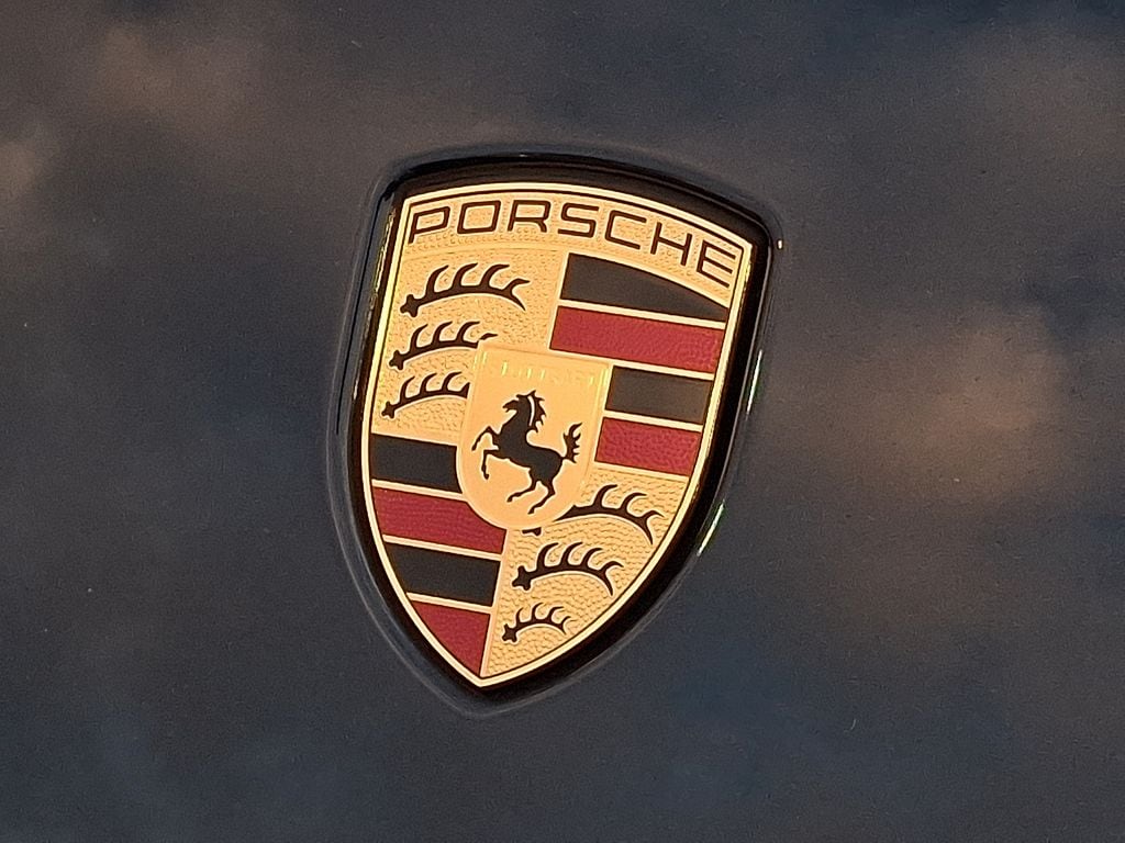 Thumbnail: 2022 Porsche Macan - 30