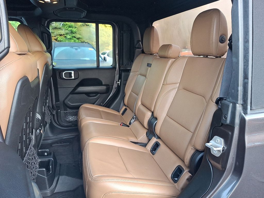 Thumbnail: 2020 Jeep Gladiator - 8