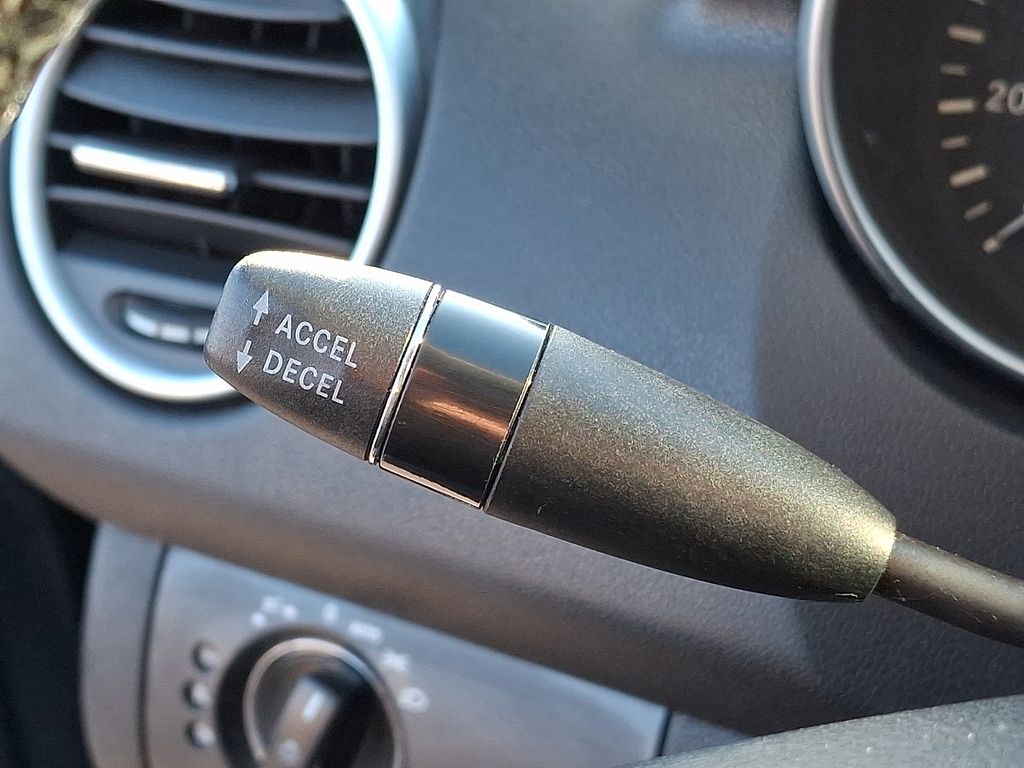 Thumbnail: 2006 Mercedes-Benz M-Class - 19