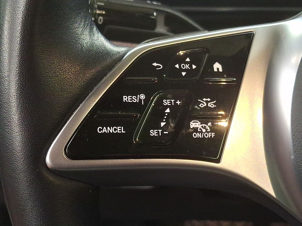 Thumbnail: 2023 Mercedes-Benz EQE - 16