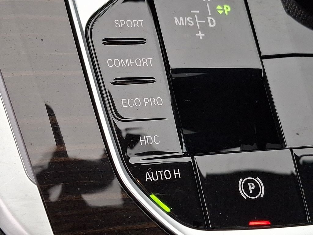 Thumbnail: 2023 BMW X5 - 21