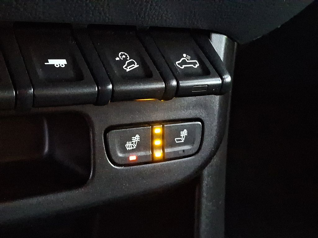 Thumbnail: 2021 Chevrolet Colorado - 20