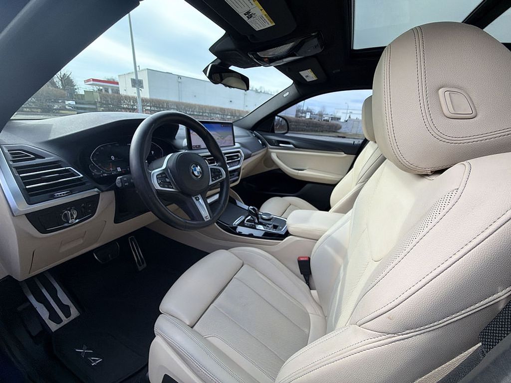 Thumbnail: 2022 BMW X4 - 10