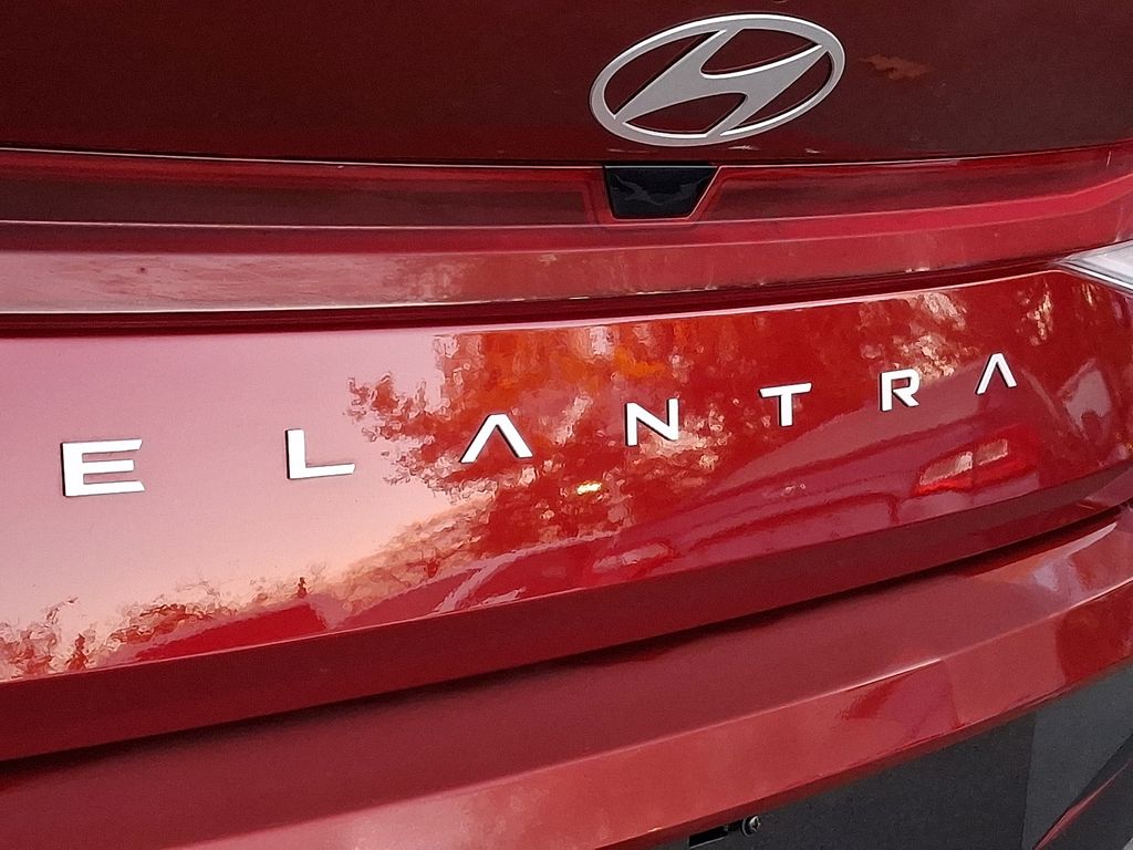Thumbnail: 2025 Hyundai Elantra - 29