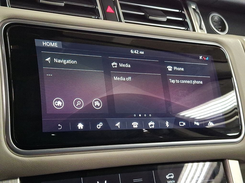 Thumbnail: 2021 Land Rover Range Rover - 14